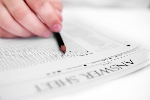 従業員エンゲージメントを高めるには？指標・測定方法・構成要素・スコアを徹底解説